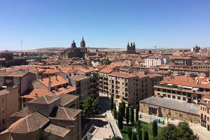 Aterrizamos en Salamanca entre hadas y gigantes
