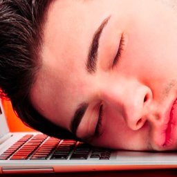 Casi un 40% de los jóvenes no es capaz de desconectar de la tecnología