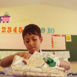 Eli, un corto sobre el acceso de los niños a la lectura