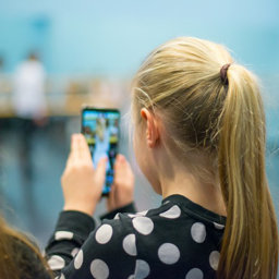 Lectura infantil en la era digital. ¿Cómo leen los nativos digitales? - Elisa Yuste. Consultoría en Cultura y Lectura