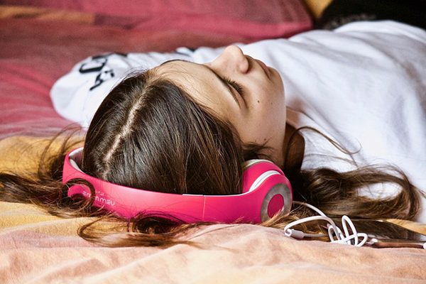 Sube el volumen de los audiolibros para niños y jóvenes, en cantidad y calidad